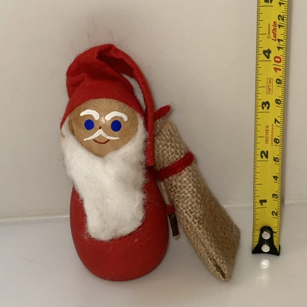 Vintage HOLBOLL Santa Claus Nisse Handmade/Hand Painted Wood with Felt & Burlap